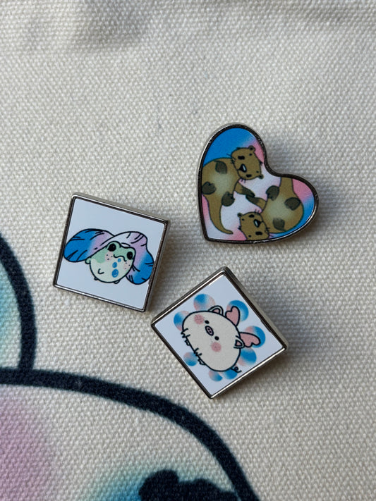 PINS LGBT+